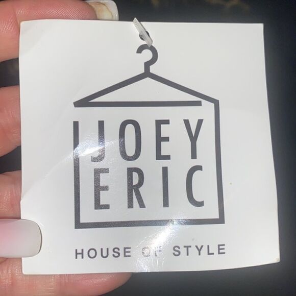 Joey Eric House of Style Leopard Fleece Cardigan! - Picture 9 of 10